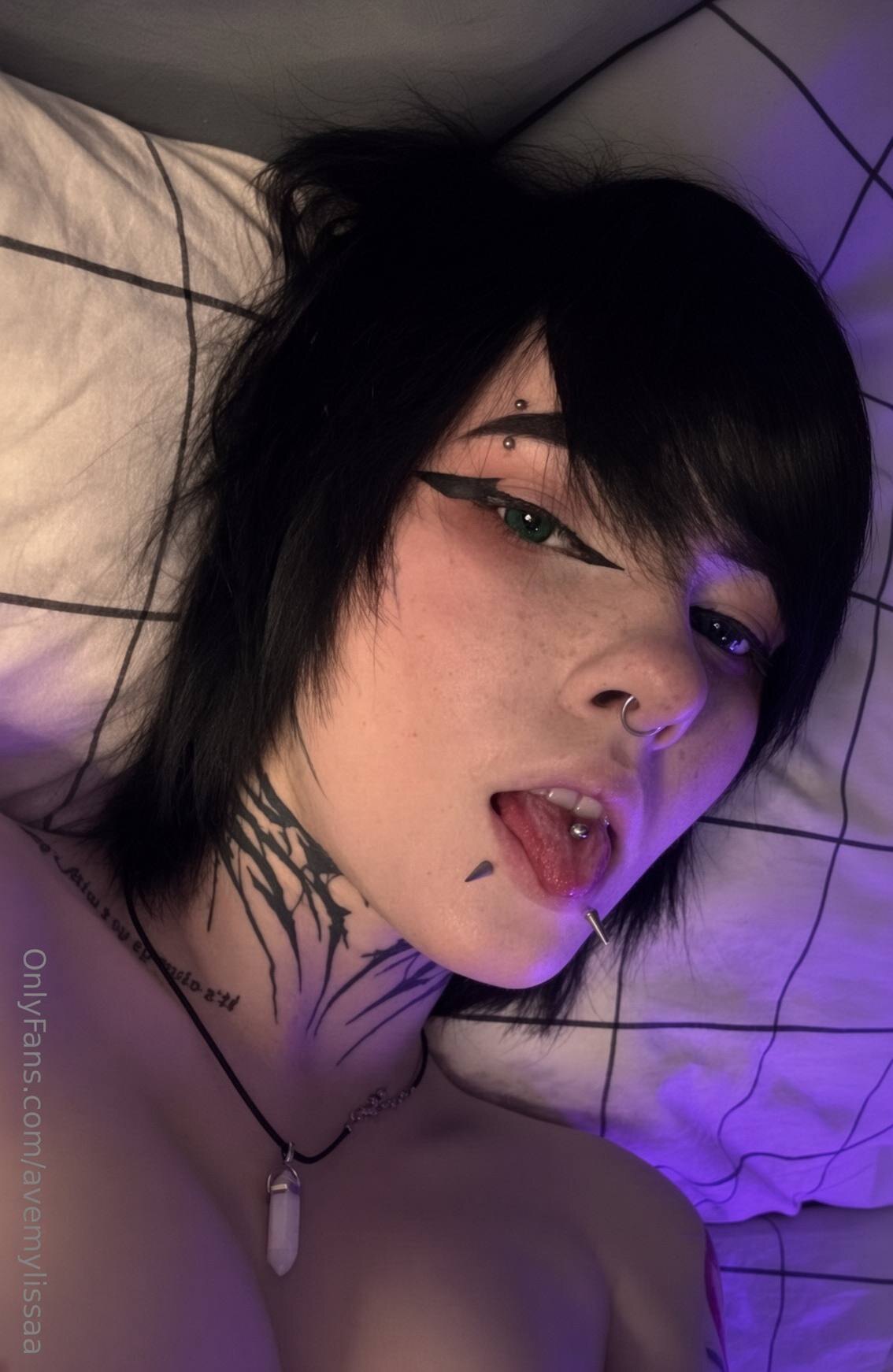 Melissaa Avemy profile image