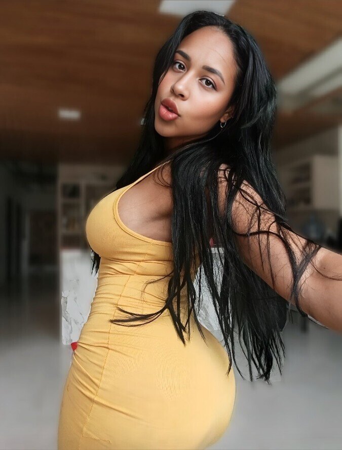 BIG BOOTY 🍑🔥 LIVE 24/7 profile image