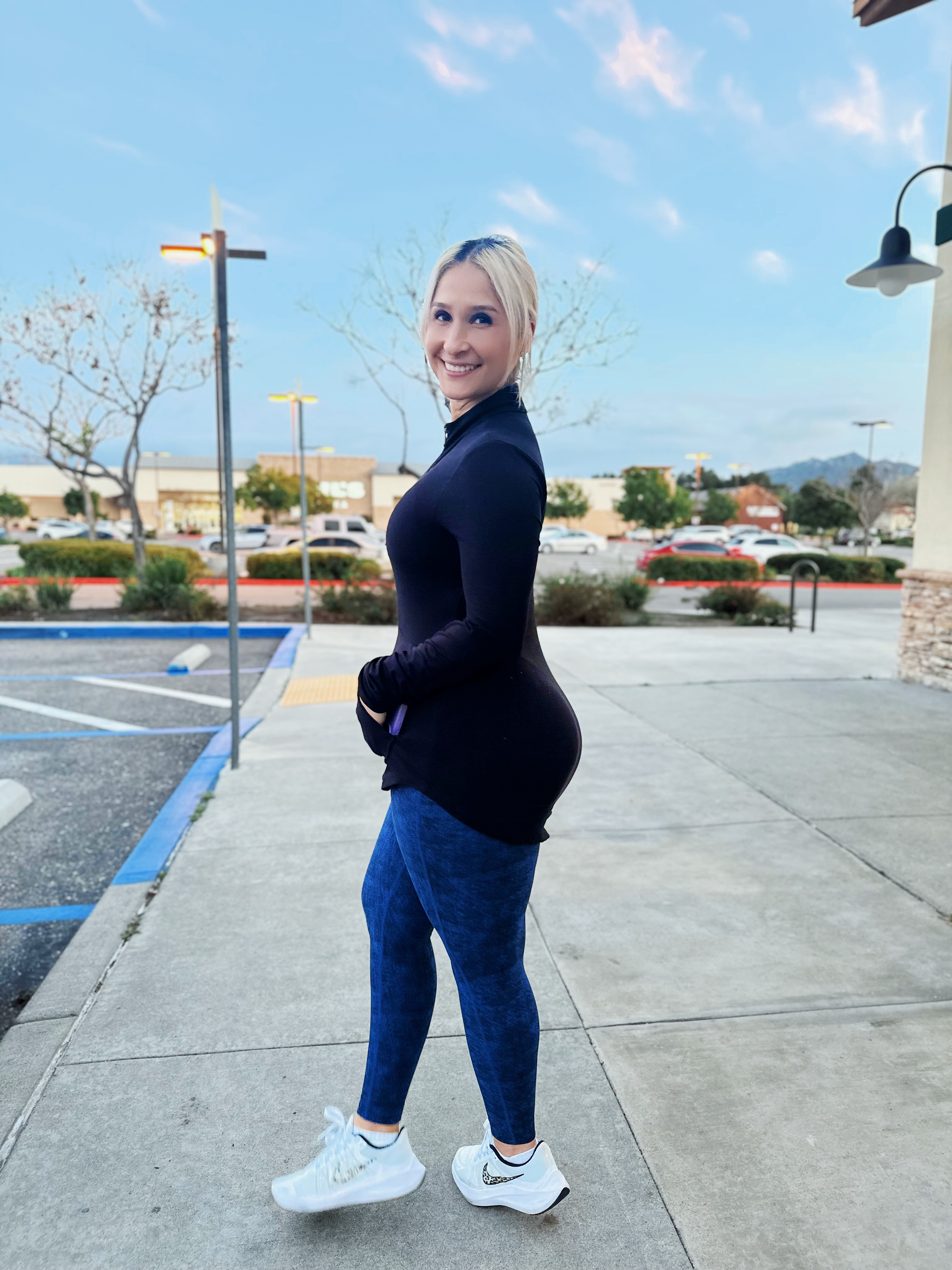 Lizzzzzy profile image