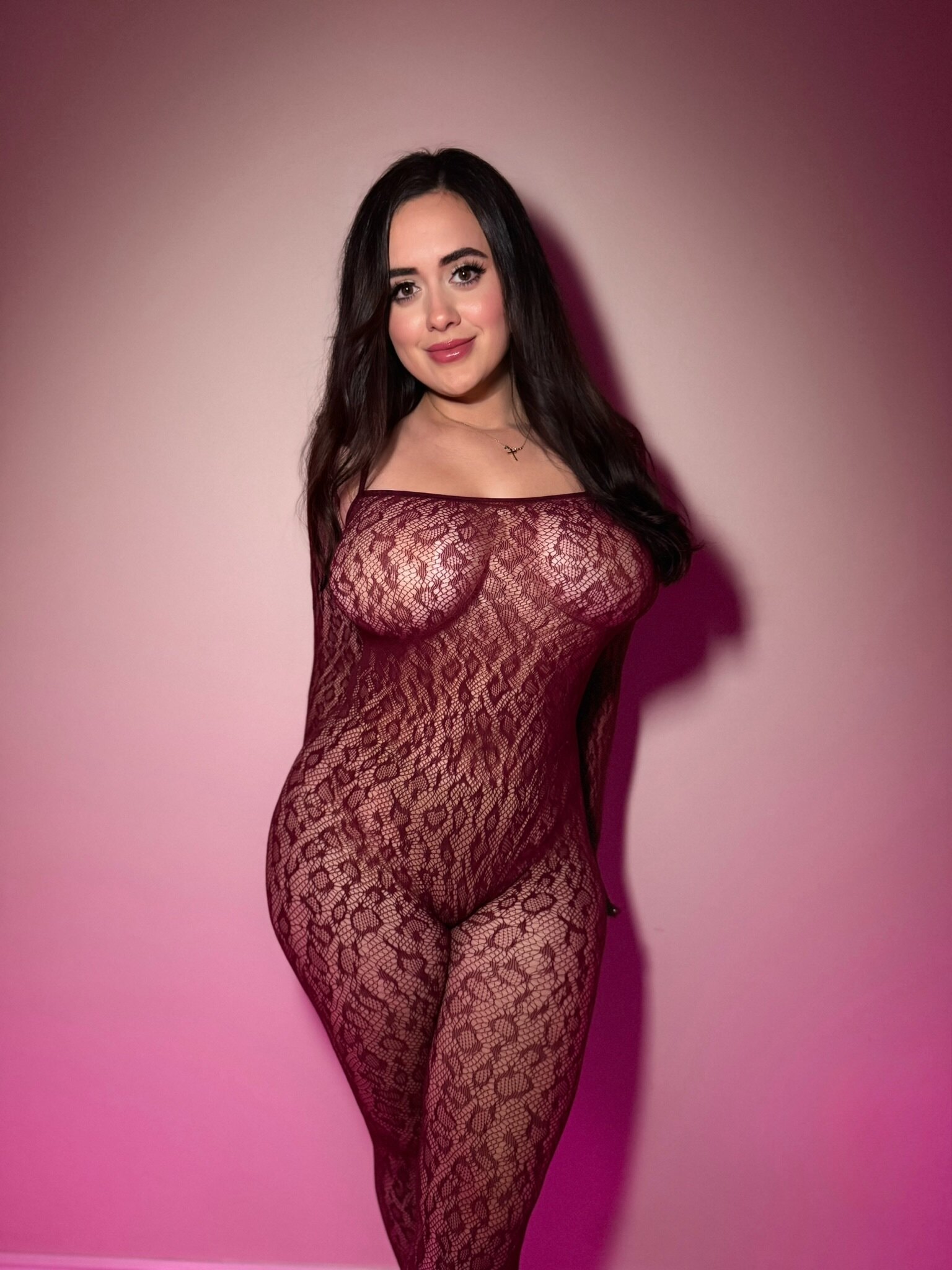 Veronica Rose profile image