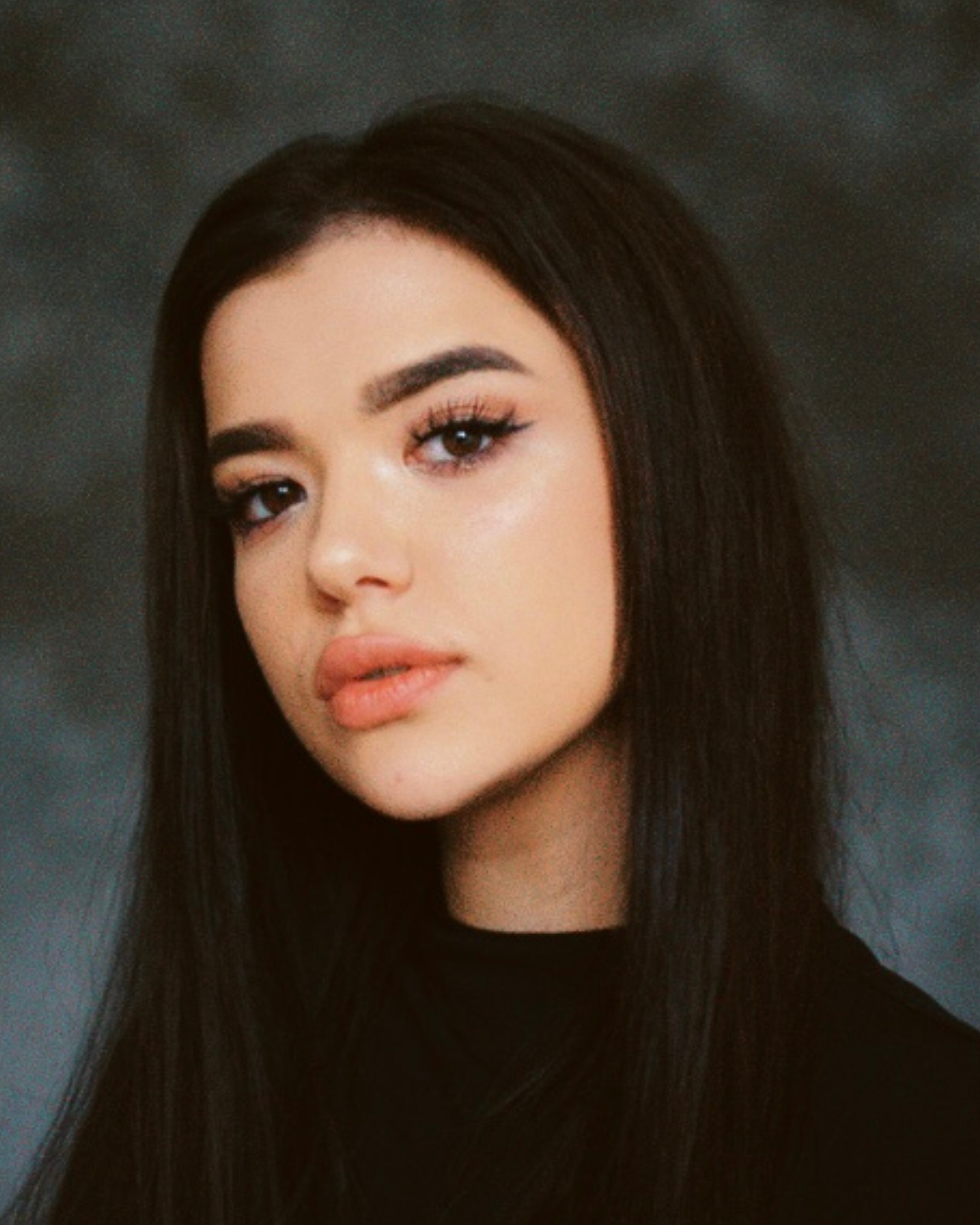 Mia Moor profile image