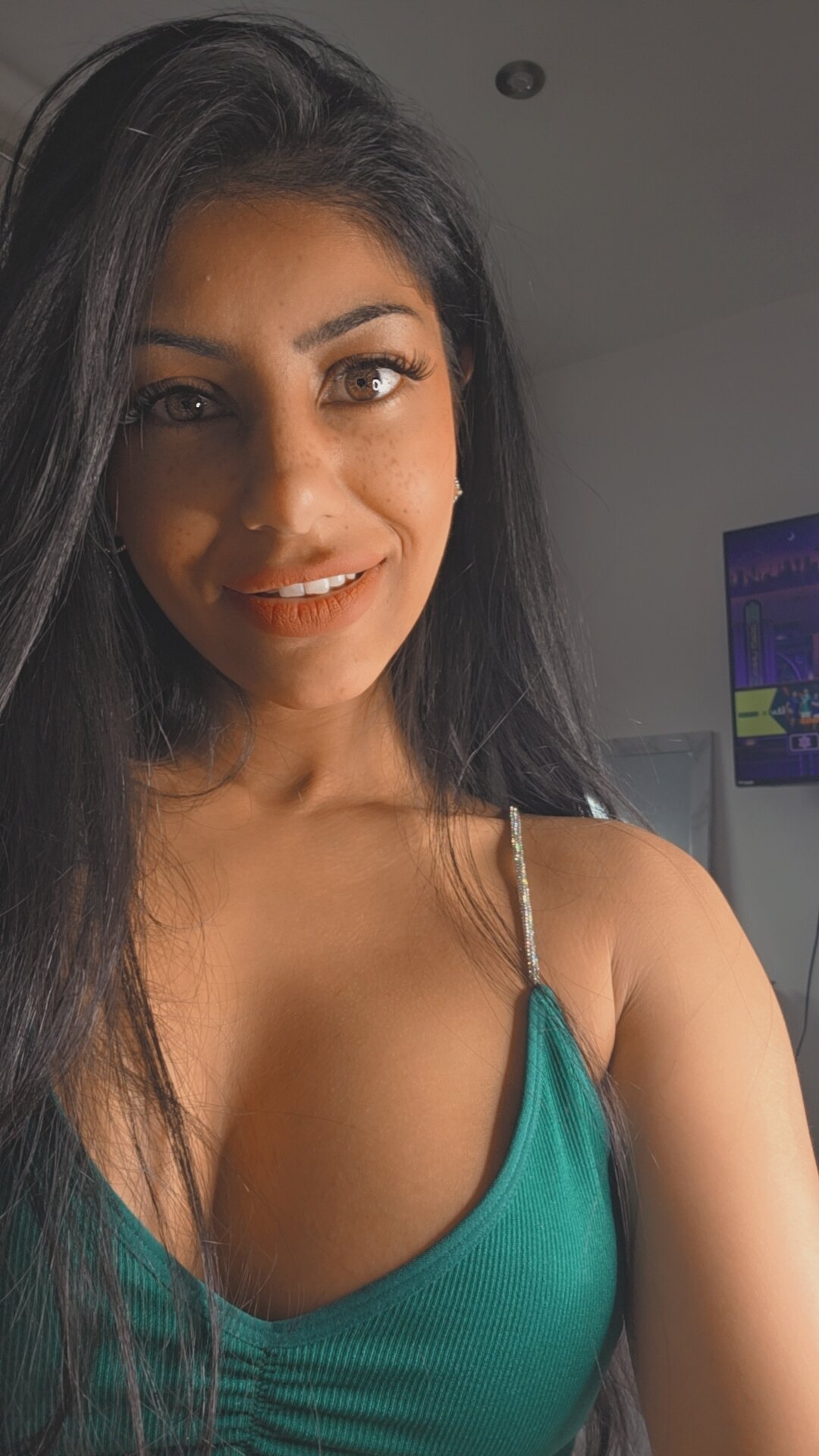 Lola FREE VID ON WALL!!!😝😝 profile image