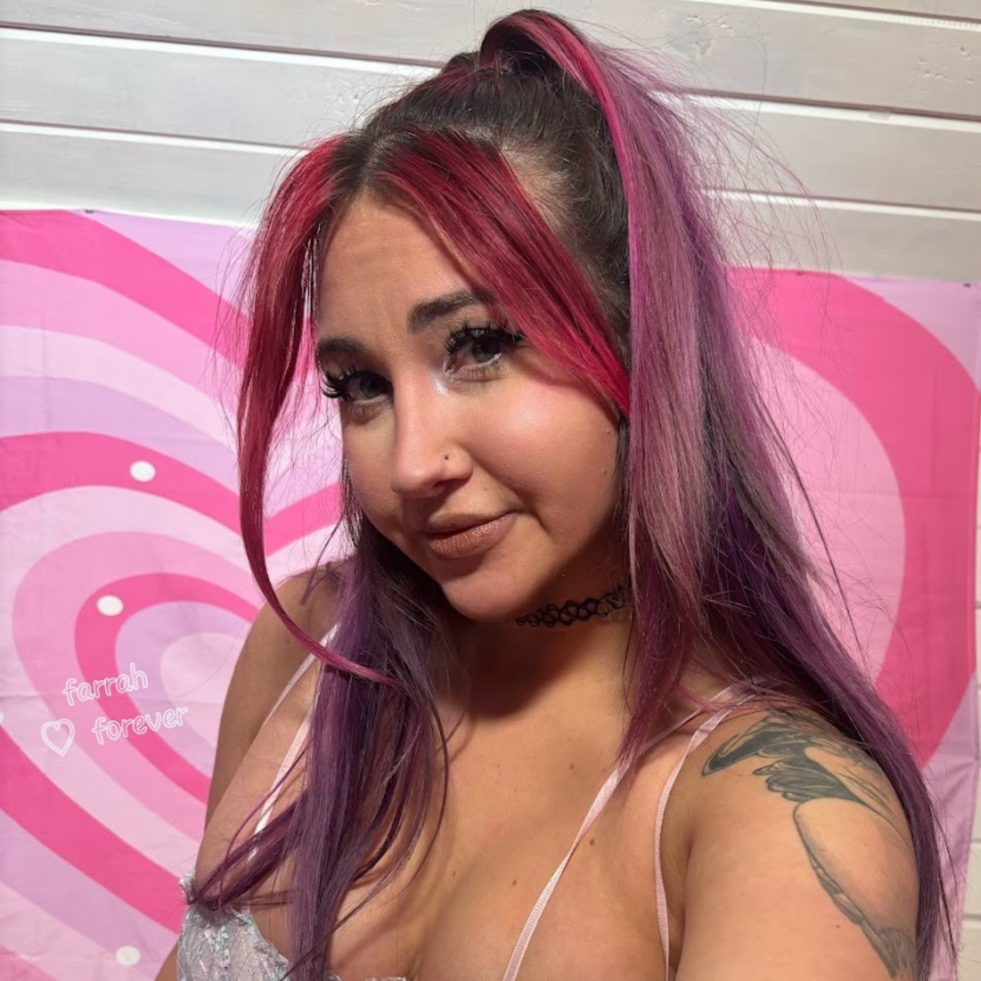 🩷 E-Thot Farrah 🩷 profile image