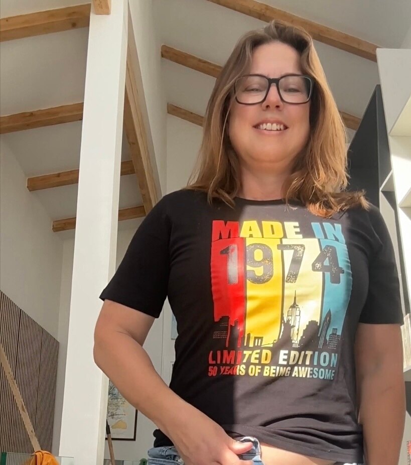 Emily naughty 49 yo neighbor 😉 profile image