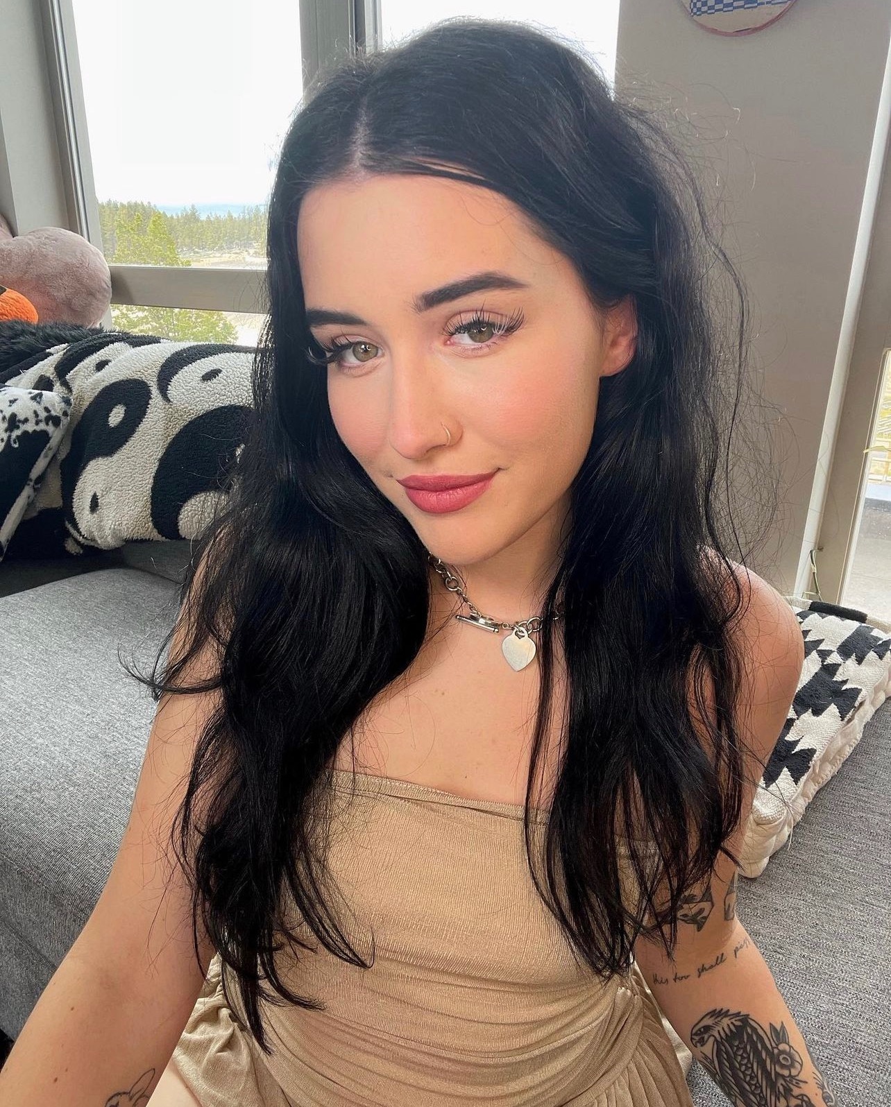 Cara Campbell・𝘪𝘯𝘵𝘦𝘳𝘯𝘦𝘵𝘵𝘩𝘰𝘵𝘵 profile image