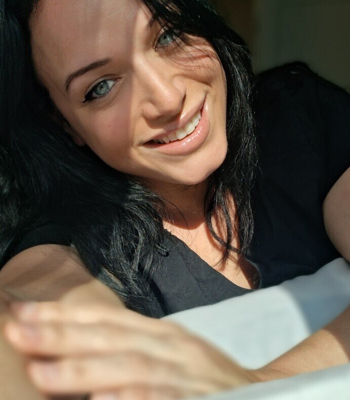 Valerie Rosee profile image