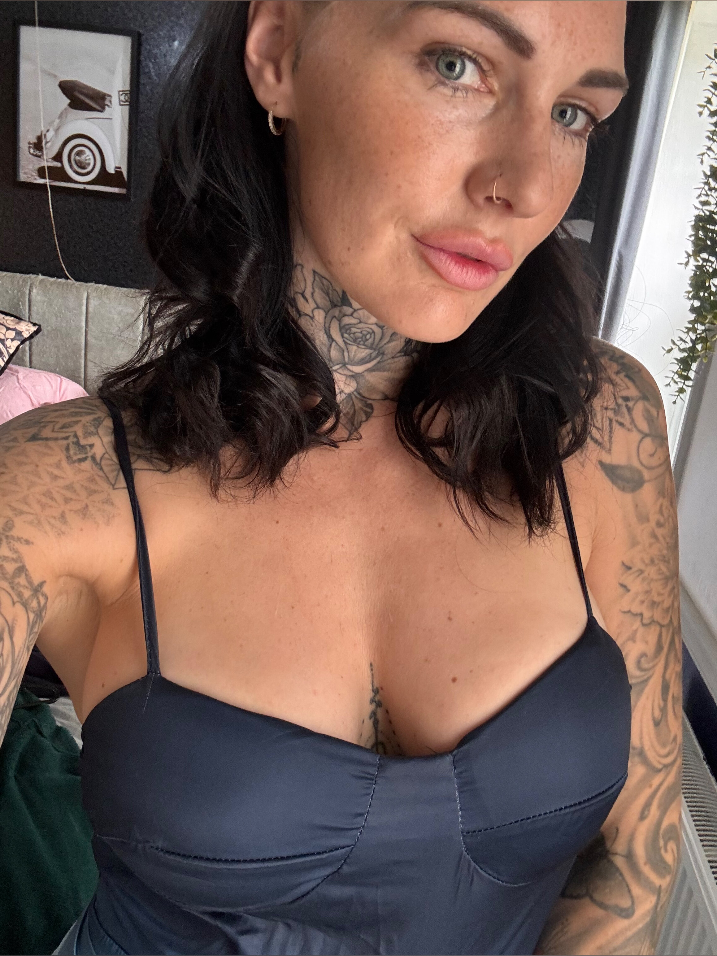 Char 🖤 profile image