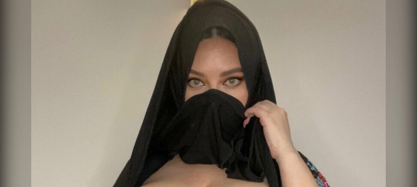 @FairuzaPersiana Financial Dominatrix profile image