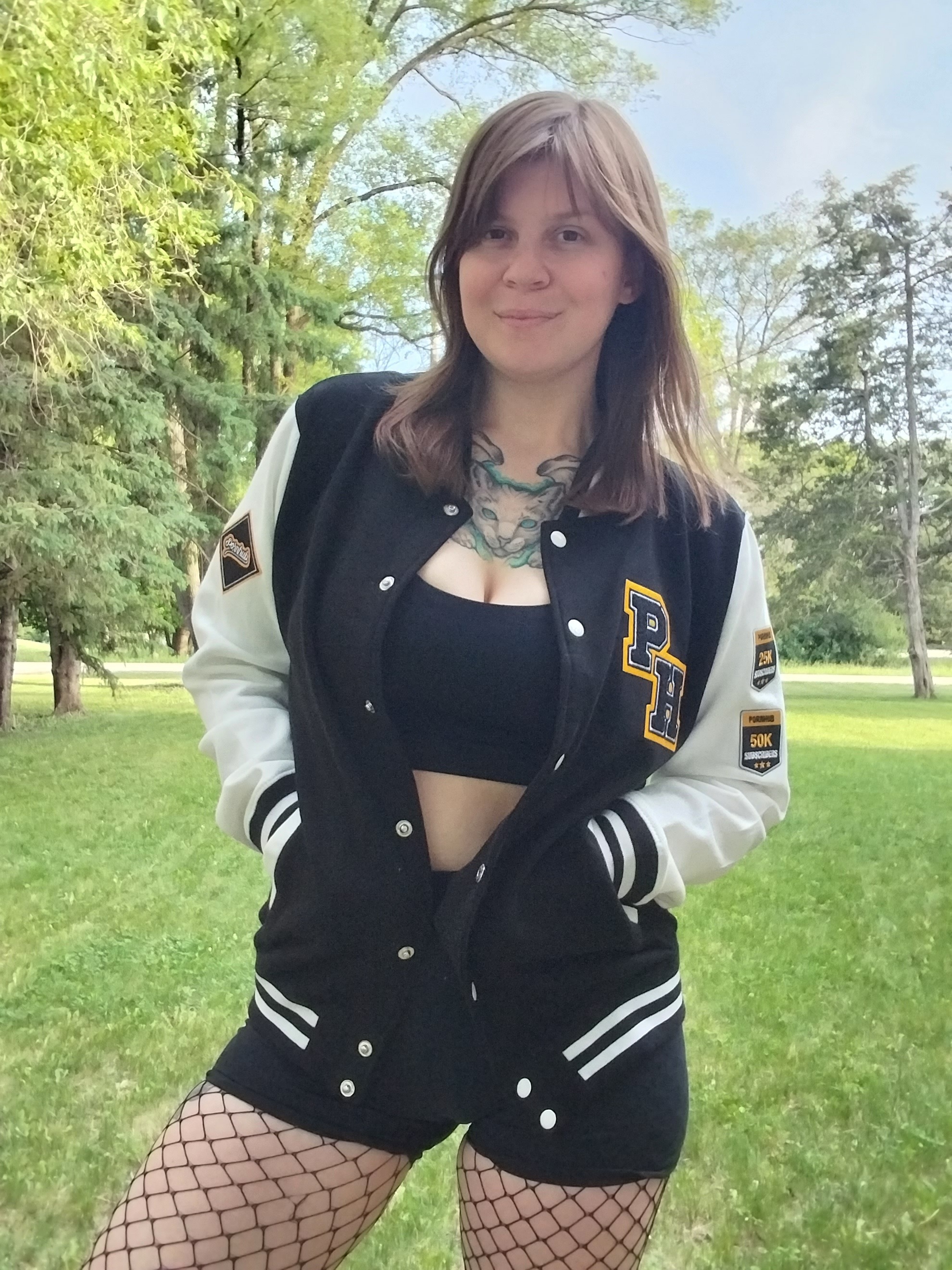 Elle Hell profile image