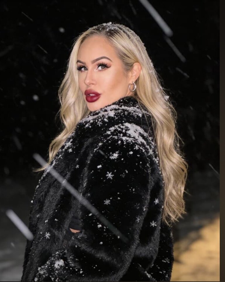 Just divorced and lonely 😔 profile image