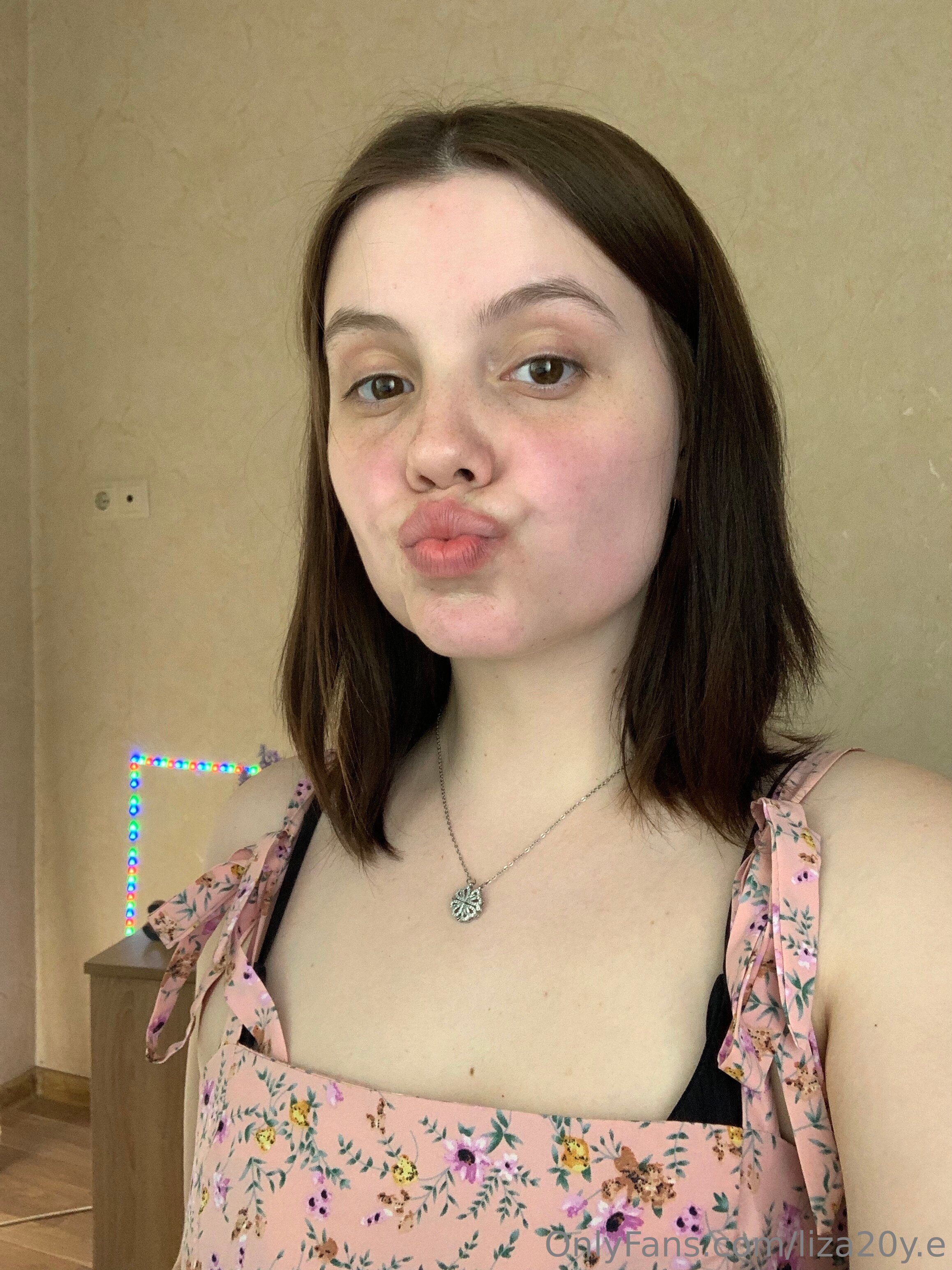 Lizzy 👀 profile image