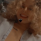 Yourfavsnowbunny profile image