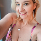Curvy AnneMarie Free profile image