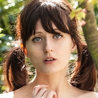 Clara profile image