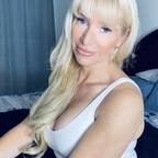 Sexy Malibu Mommy profile image