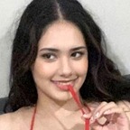 Julia Noi profile image