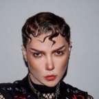 t h o m a s profile image