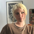 Laura profile image