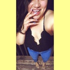 T 💋 profile image