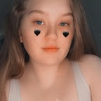 Carolyn profile image