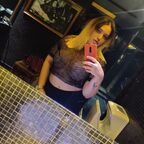 Alishaloves16 profile image