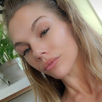 nιcσℓα 💋 profile image