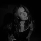Lola profile image