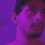 o menino da camisa xadrez profile image