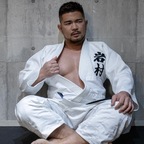 TAKASABRO (岩村隆三郎) profile image