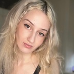 Faye ♡ profile image