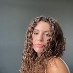 Veronica profile image