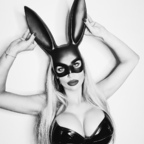 TheLaraLovely profile image