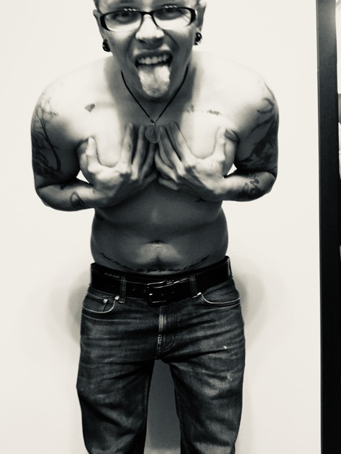 Nick Ryder🏳️‍⚧️ cover image
