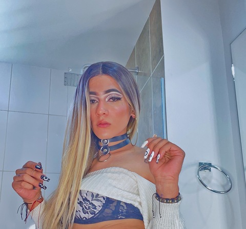 Bella777rosse🧿 cover image