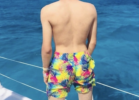 Twinkiland 🍑🔥 cover image