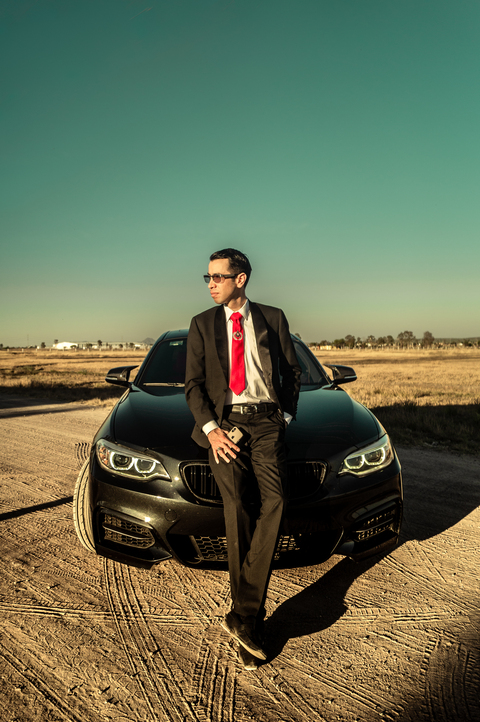 Oziel Vegas cover image