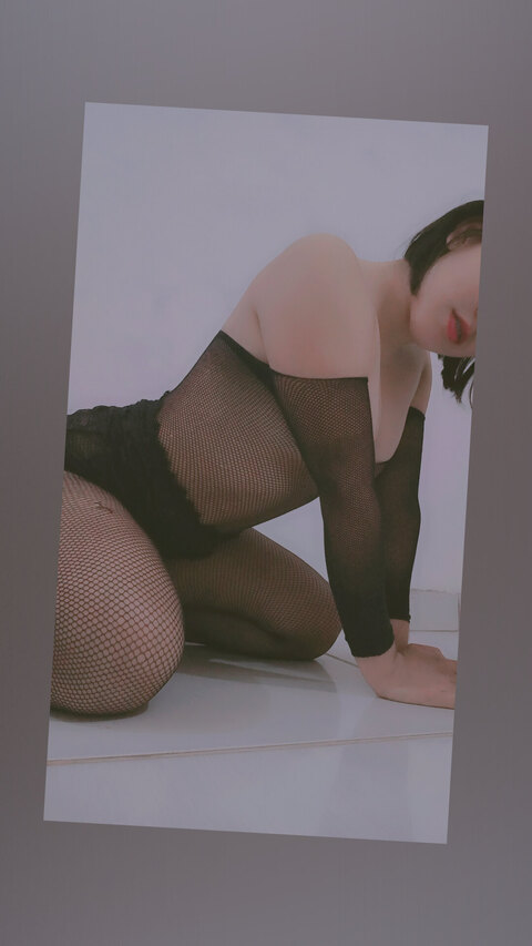 Latin Goddess 🖤 cover image