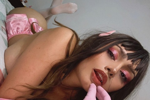 Trashnikova🍓 cover image