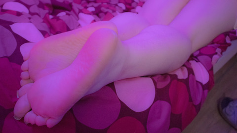 Goddess Izzy | Foot and Nail Mistress 👣 cover image