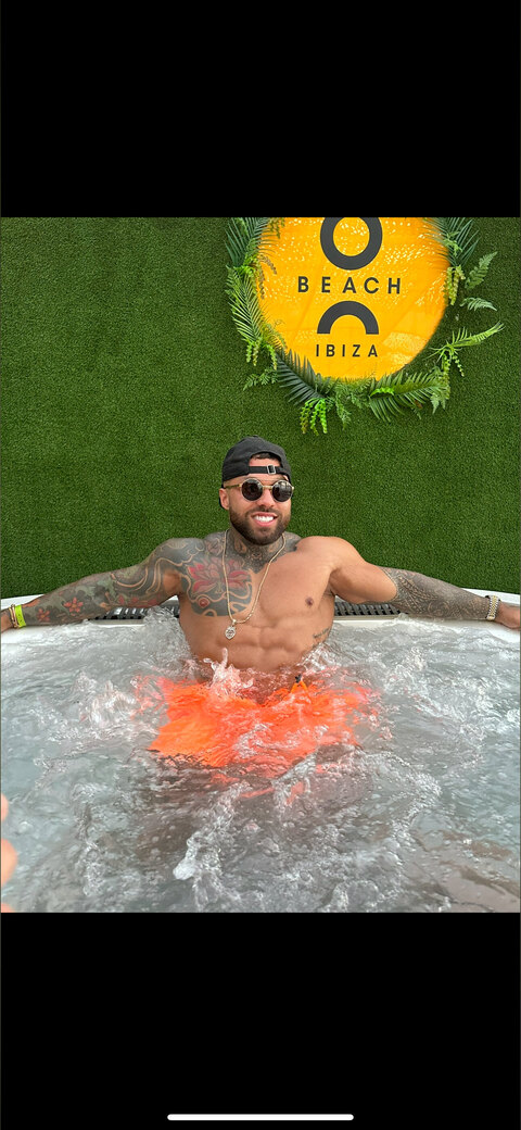 Handsometroy XXL 🦍 cover image