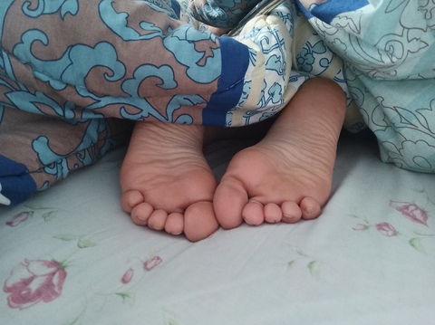 superduper_feet cover image