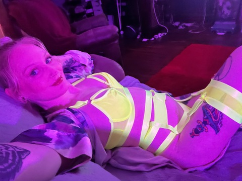 Naomi Skye cover image