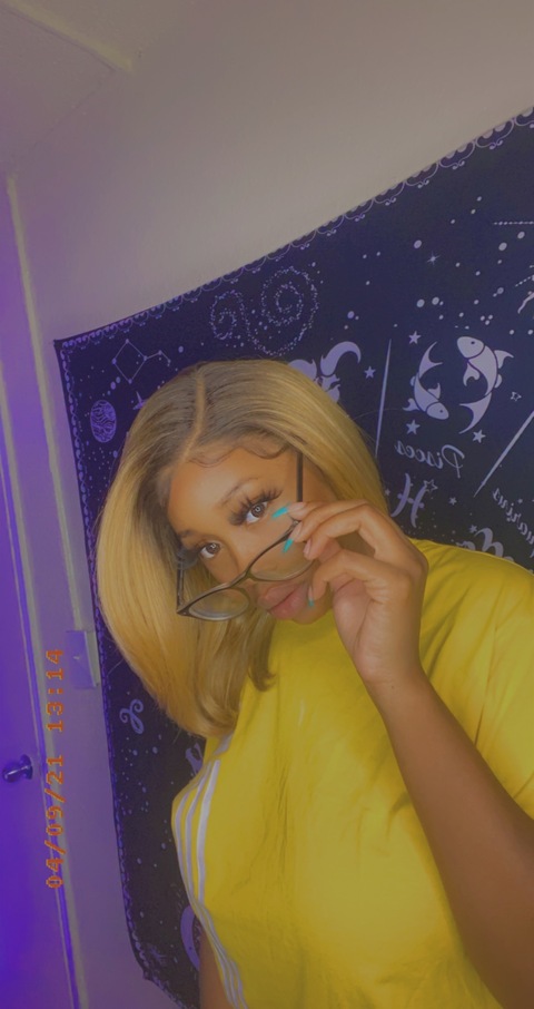 Nikki profile image