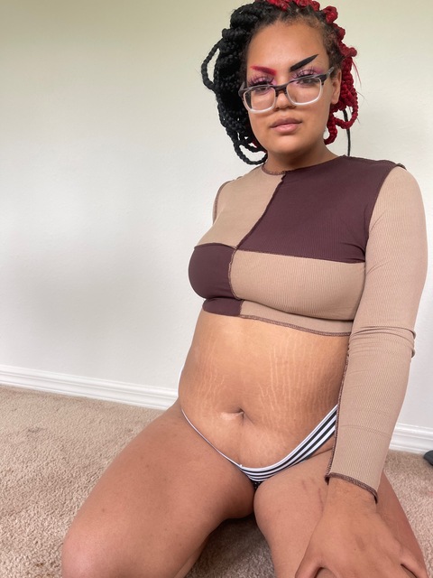 SaucySlvts cover image