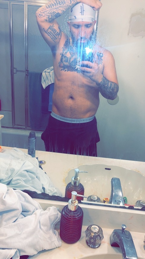 Bigpapacrispy413 cover image
