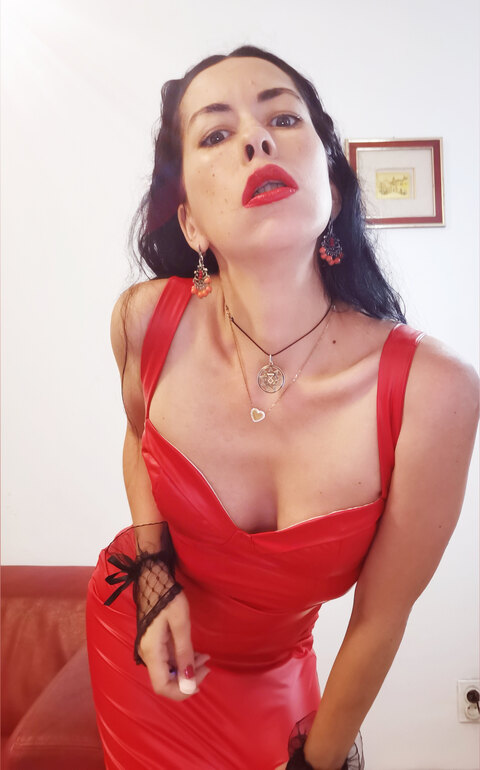 Mistress Natasha 👑 cover image