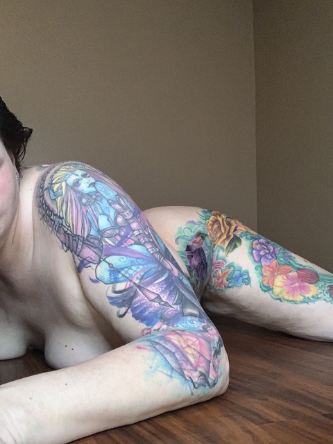TwistedKitty cover image