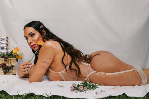 Camyli Victoria cover image