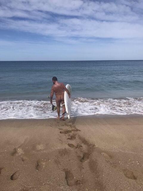 The_nude_dude_ cover image