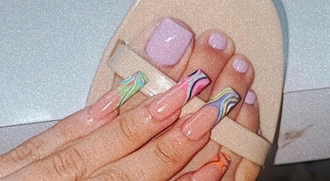 PrettyLittleFeet cover image